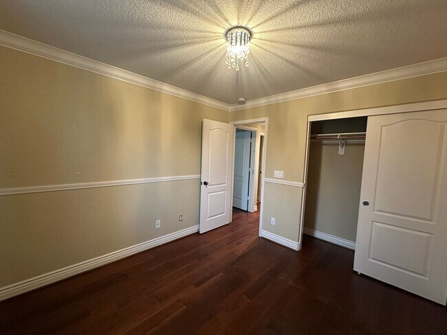 Foto del edificio - Two story home in NW Visalia coming soon!!