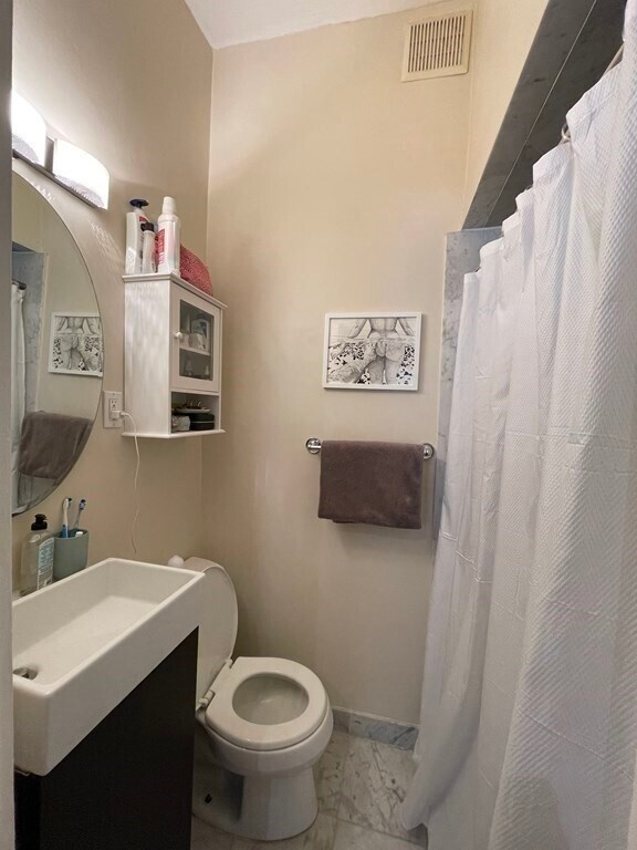 Foto del edificio - 145 Arlington St