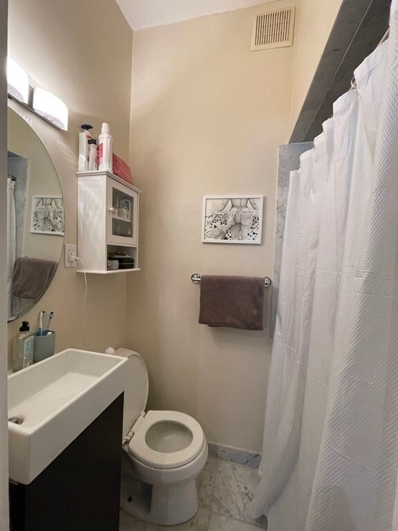 Building Photo - 145 Arlington St