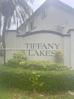 Foto principal - 8575 SW 152nd Ave