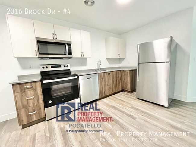 Foto del edificio - 3 Bedroom 1 Bath Apartment - PET'S ALLOWED