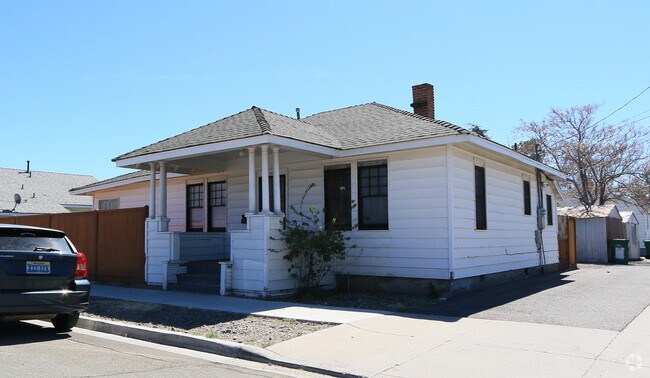 Foto del edificio - 449 6th St