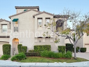 Building Photo - 6473 Terraza Portico