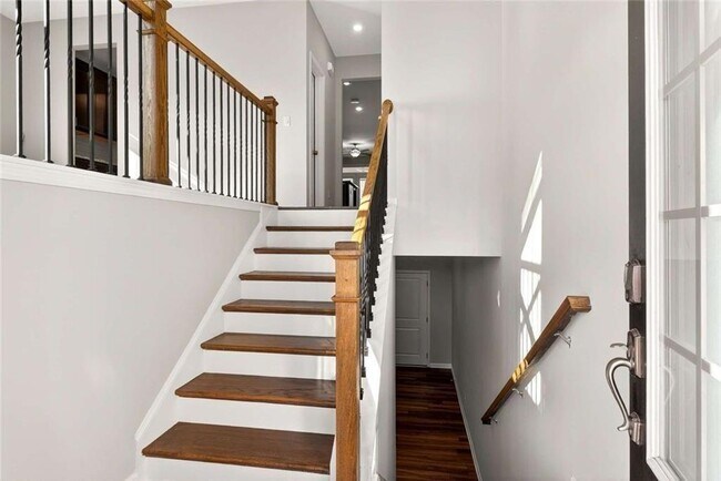 Foto del edificio - 3960 Redwood Dr