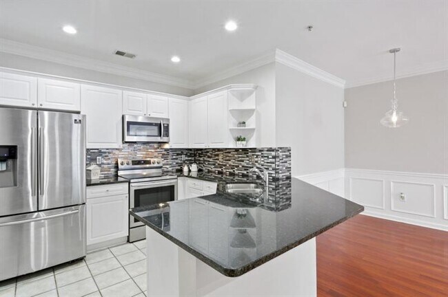 Foto del edificio - 2400 Cumberland Pkwy SE