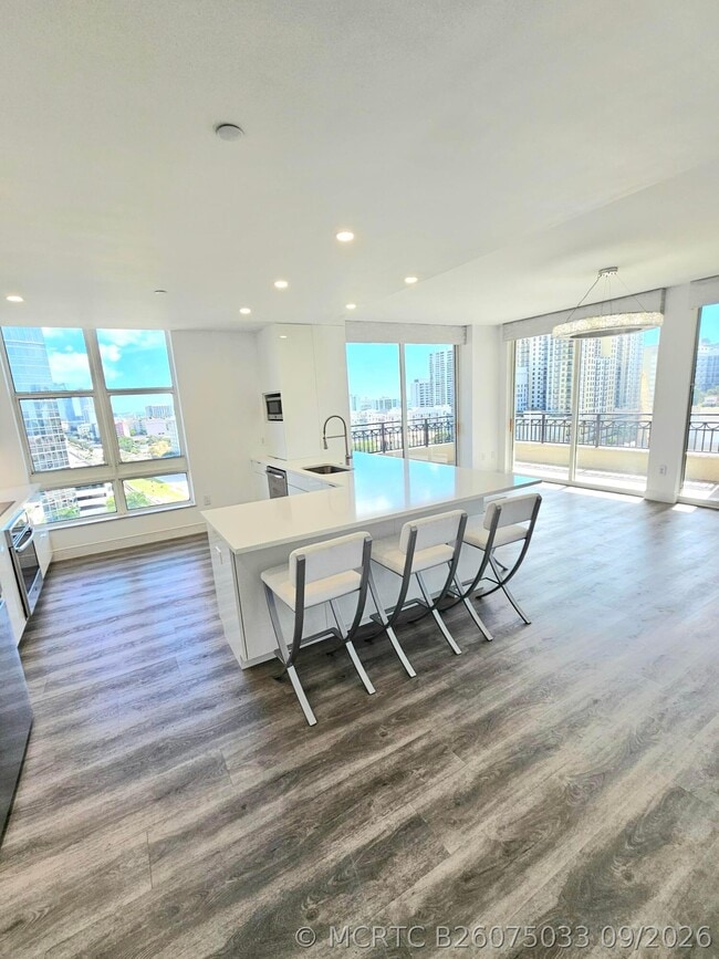 Building Photo - 550 Okeechobee Blvd