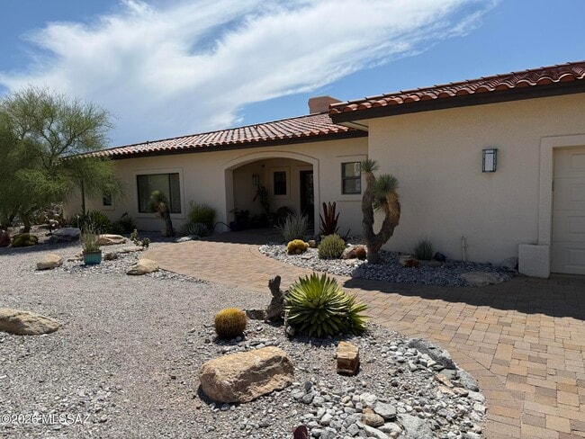 Building Photo - 6141 N Paseo Zaldivar
