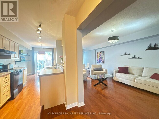 Building Photo - 18-18 Midwood Private