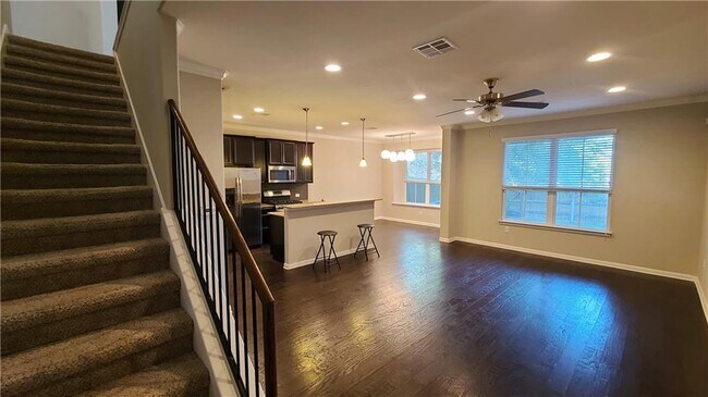 Foto del edificio - 13400 Briarwick Dr