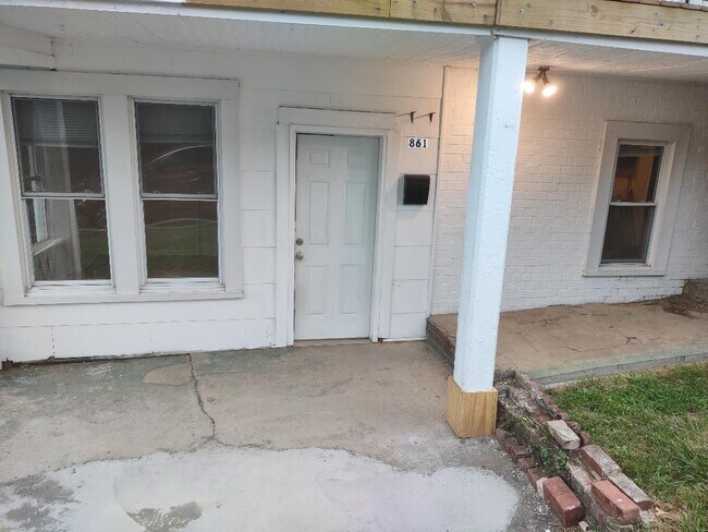 Foto del edificio - 861 James St