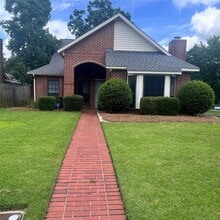 Building Photo - 3957 Elm Ave