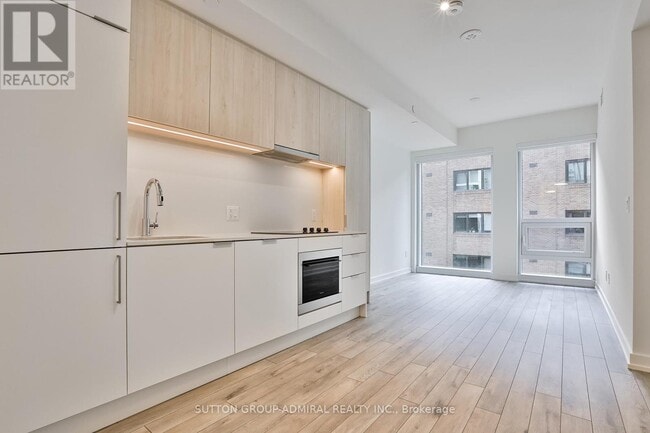 Building Photo - 89 Church St