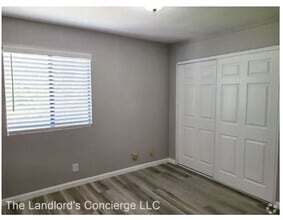 Building Photo - 48 Redrock Ln