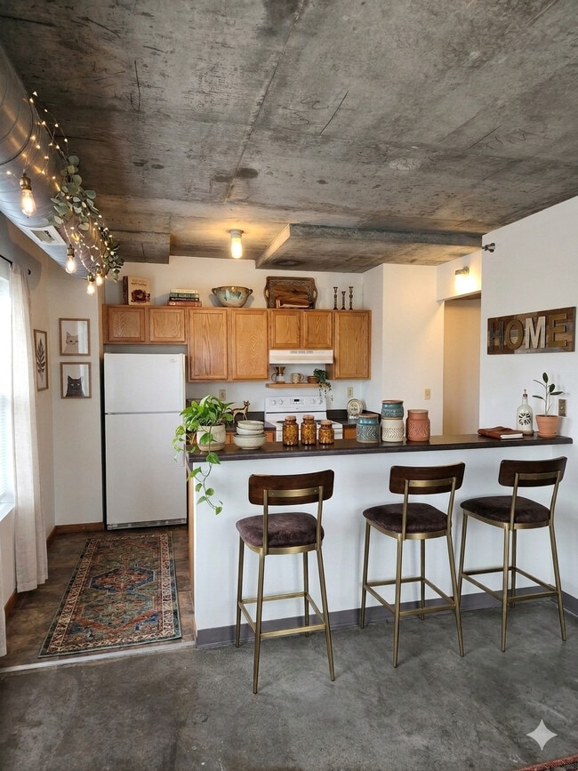 Building Photo - University Dale Apartments LP