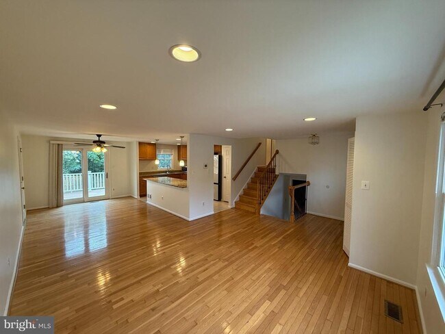 Foto del edificio - 5056 Kenerson Dr