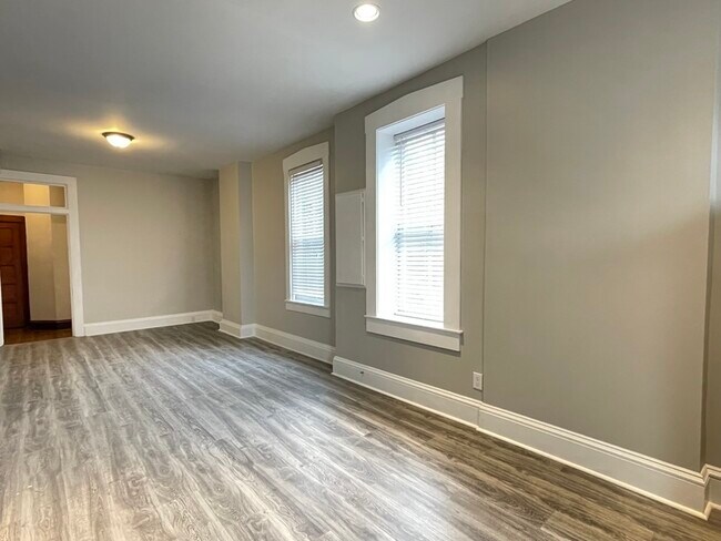 Building Photo - 3004 McNair Ave