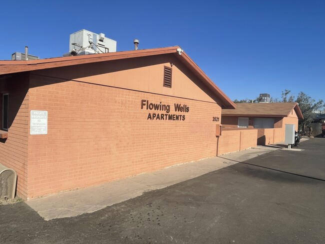 Building Photo - 3521 N Flowing Wells Rd