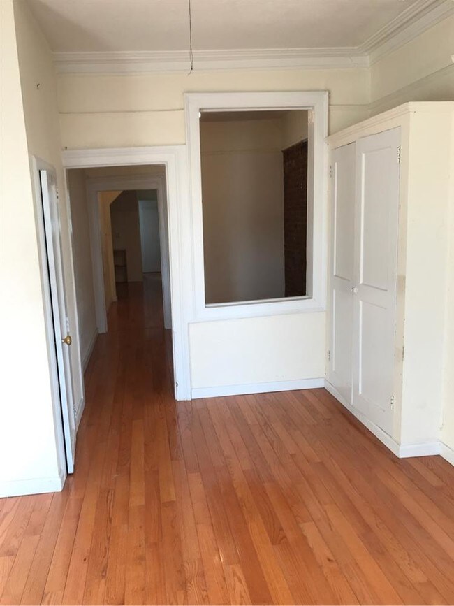Building Photo - 488 Ninth Avenue