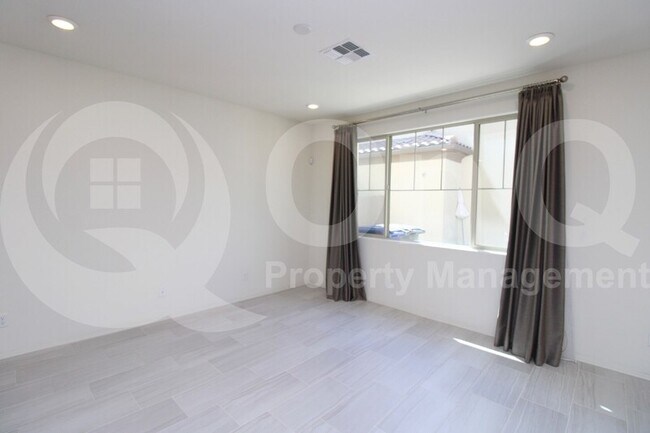 Foto del edificio - 2952 S Washington St