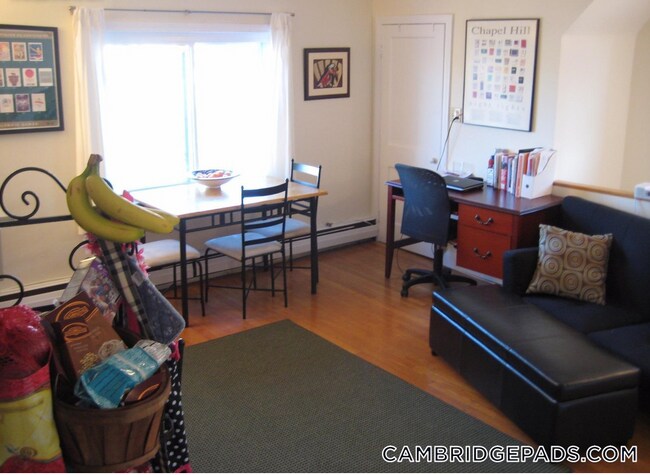 Building Photo - 9 Cedar St