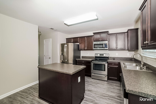 Foto del edificio - 6469 Bentbrush St