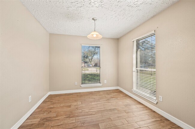 Building Photo - 311 Windward