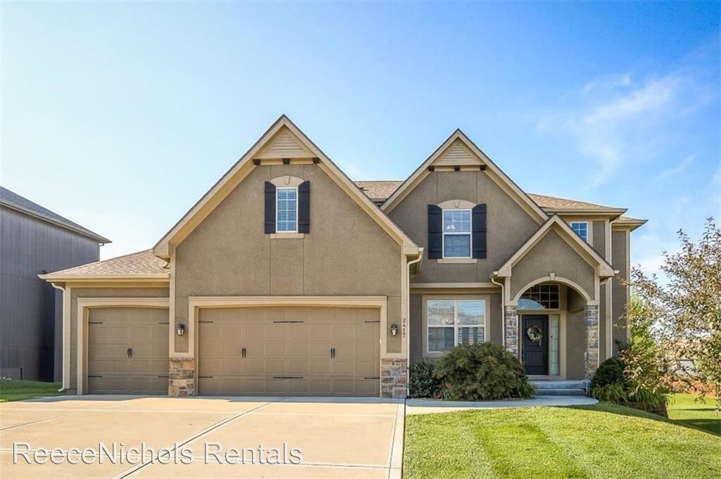 2417 SW Cabin Camp Ln, Lees Summit, MO 64082 House Rental in Lees