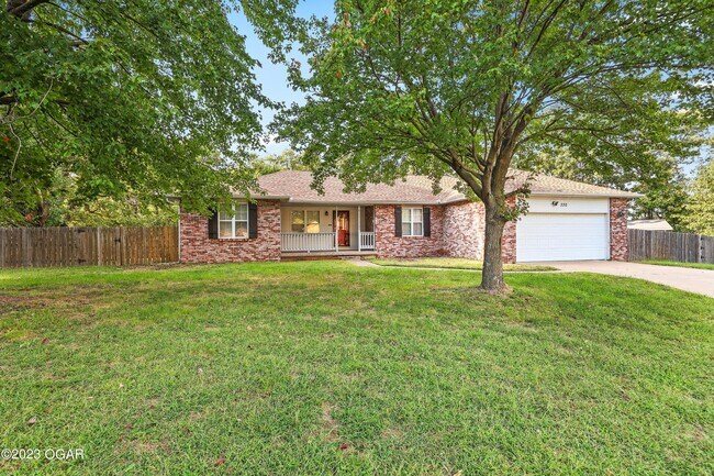 Building Photo - 330 N Grace Dr