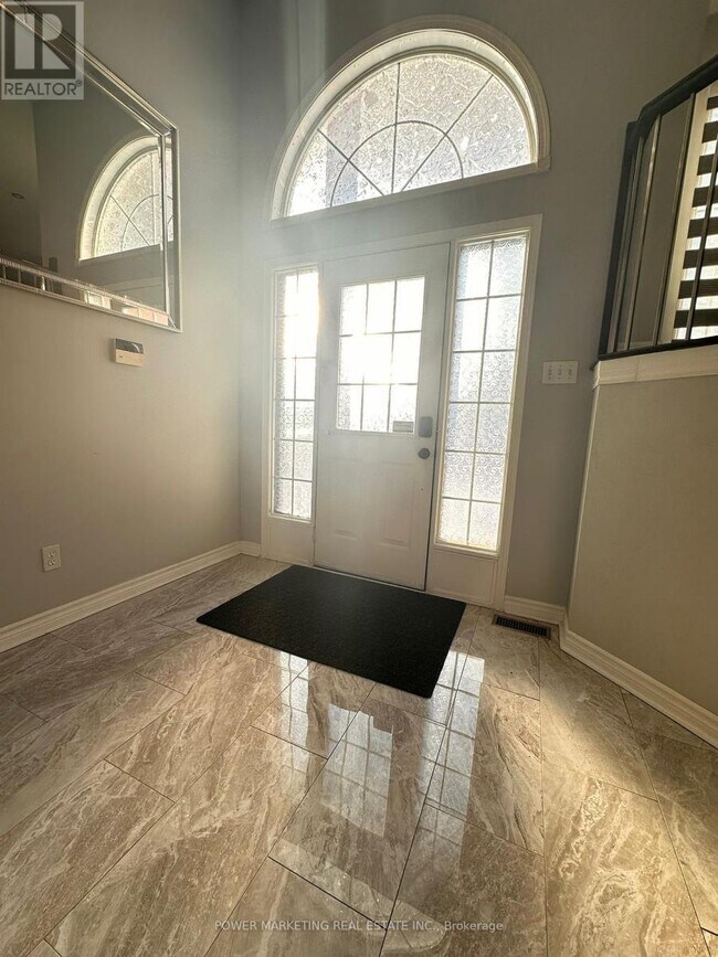 Photo du bâtiment - 1511 Rumford Dr