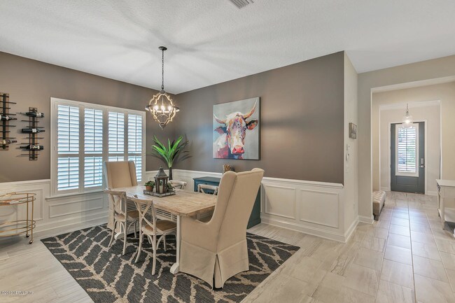 Foto del edificio - 460 Pelican Pointe Rd