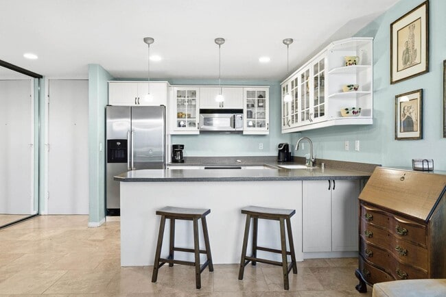 Building Photo - 3050 Rue D’Orleans