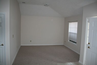 Building Photo - 932 W. Doty Branch Lane