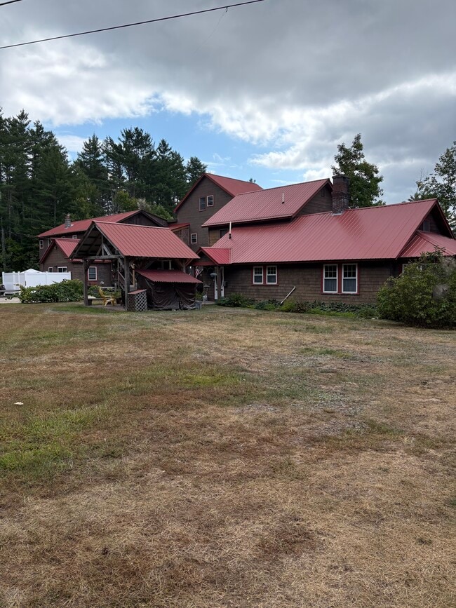 Building Photo - 237 White Mountain Hwy