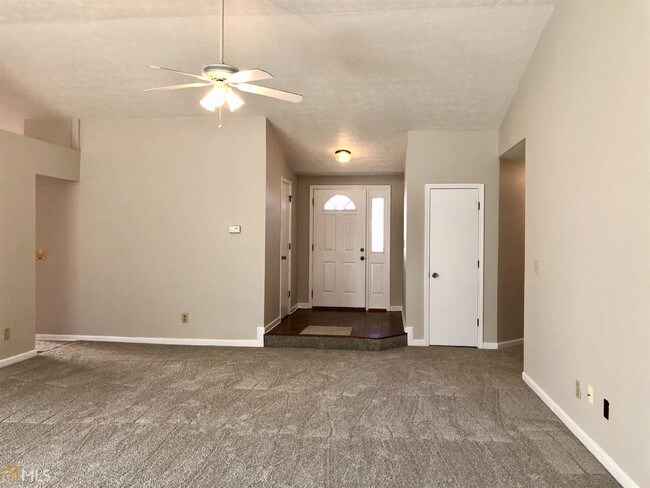Building Photo - 125 Colony Run