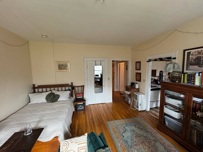 Building Photo - 1091 Boylston St