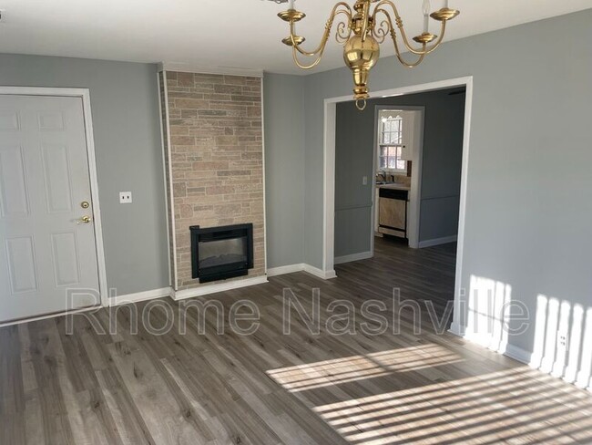 Foto del edificio - 578 Watsonwood Dr