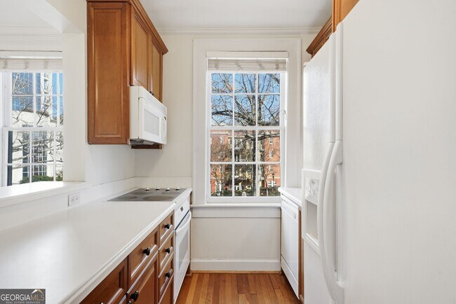 Foto del edificio - 2814 Peachtree Rd NW