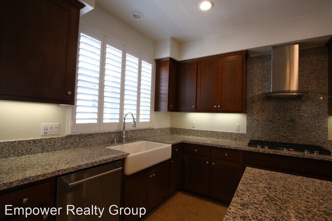 Building Photo - 4 br, 3.5 bath House - 4059 Dobbins Loop