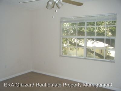 Building Photo - 32511 Lake Harris Cove Ave