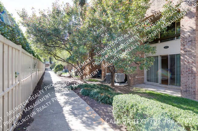 Foto del edificio - 1775 S Hayes St