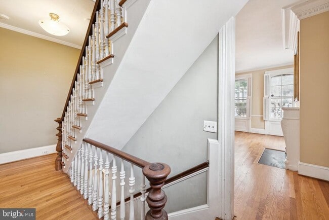 Building Photo - 1225 30th St NW