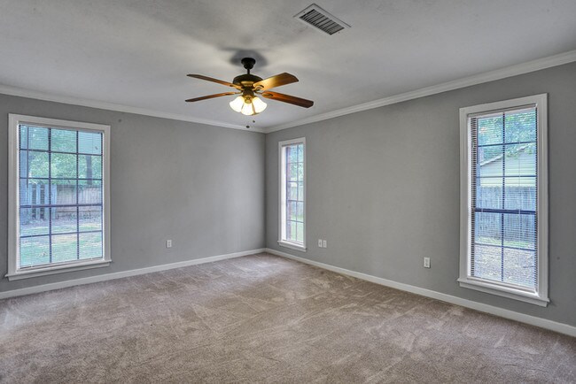 Building Photo - Beautiful Home for Lease!