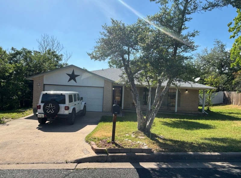 Foto principal - 7202 Silvermine Dr