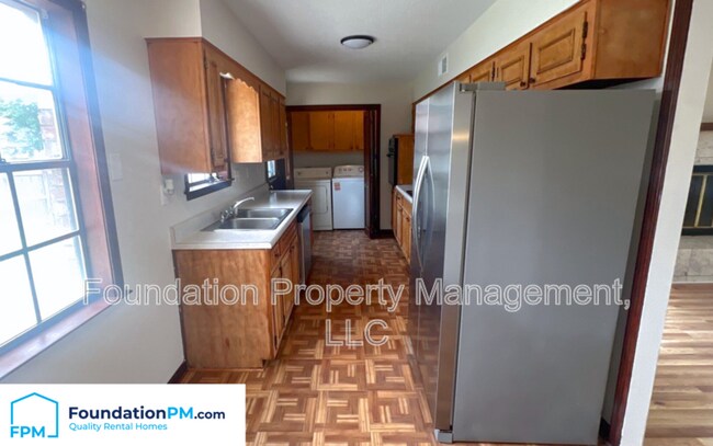 Building Photo - 5619 Ackerman Cove