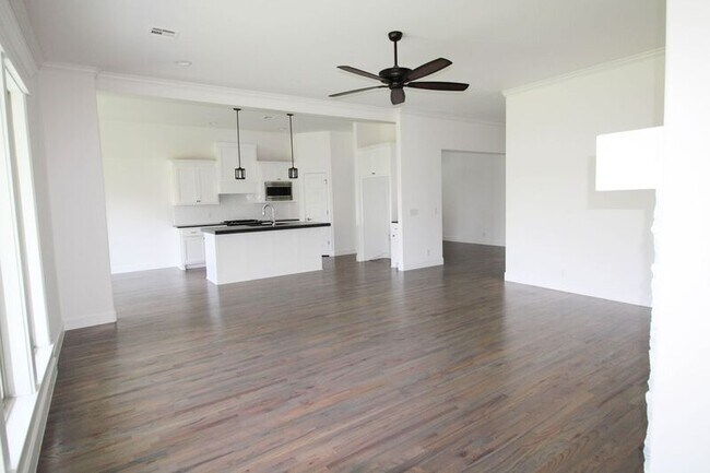 Foto del edificio - 7435 E 125th St S