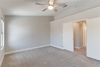 Building Photo - 20 Fantasia Ln