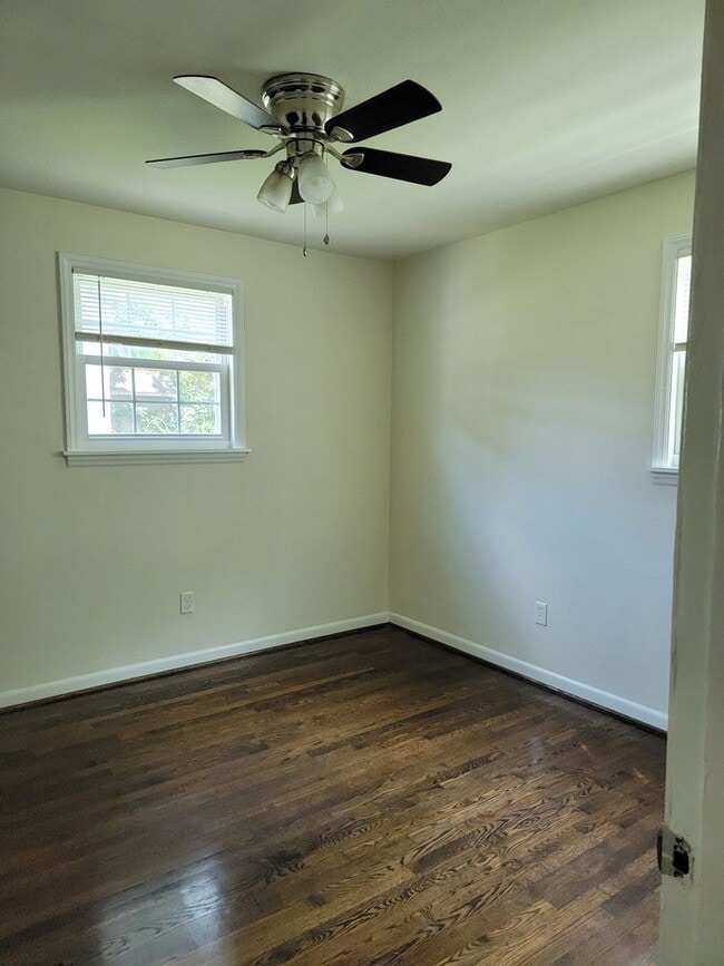 Photo - 2 BR 1 Full Bath Duplex Virginia Place House