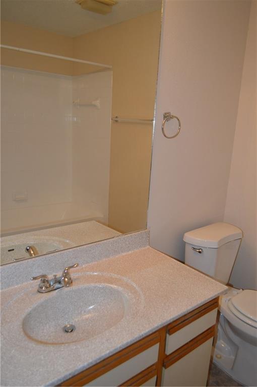 Building Photo - 903 Romeria Dr