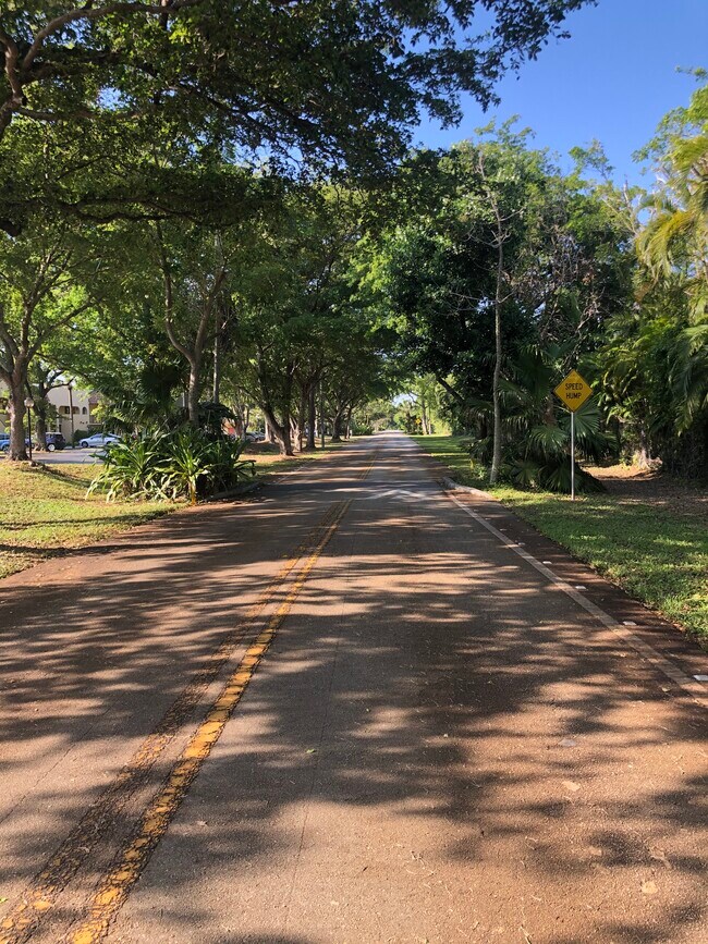 Foto del edificio - 866 SW 9th Street Cir