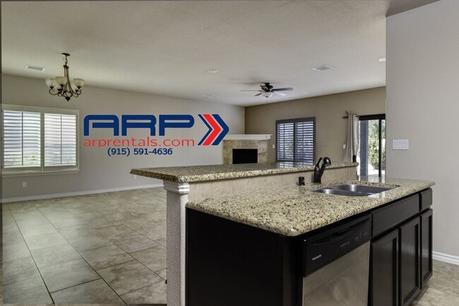 Building Photo - SPACIOUS OPEN CONCEPT NORTHWEST EL PASO HOME